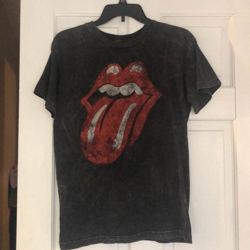 Graphic tee